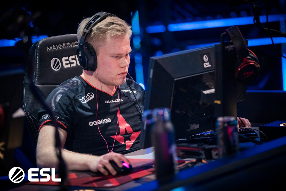 Magisk img. Magisk астралис. Эмиль Magisk Рейф. Astralis Magisk 2020. Magisk CS go 2020.